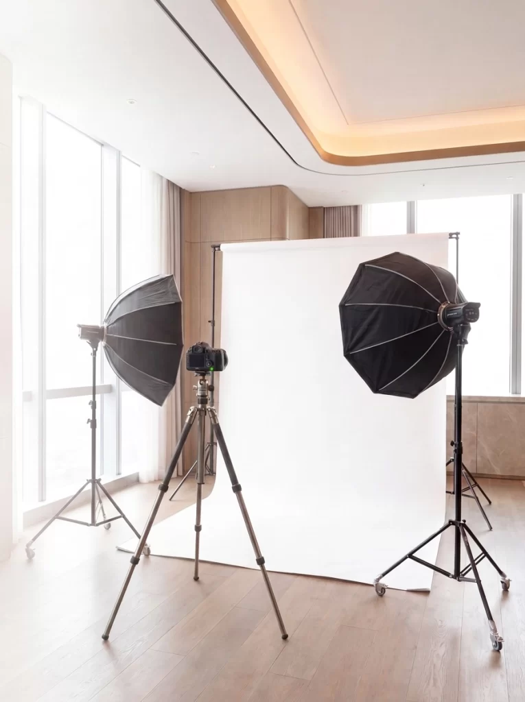behind the scenes on location photo shoot